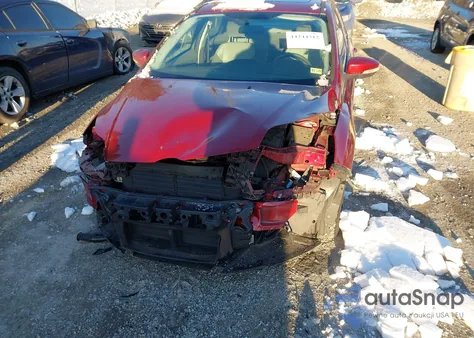 2013 Ford Focus Se z USA, uszkodzony, nr VIN 1FADP3F26DL148977